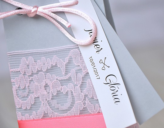 caja regalo boda estas en mis dreams 02 con etiqueta alargada - Weddingstudio caja-regalo-boda-estas-en-mis-dreams-02
