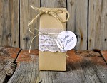 caja-regalo-boda-keep-calm-&-celebrate-the-bodorrio-01