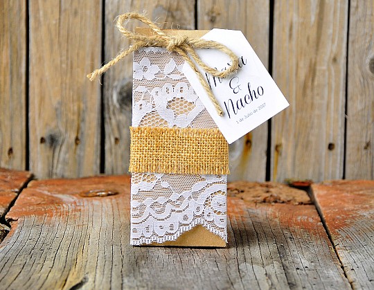 caja regalo boda mi media orange 02 con tela de saco - Weddingstudio caja-regalo-boda-mi-media-orange-02