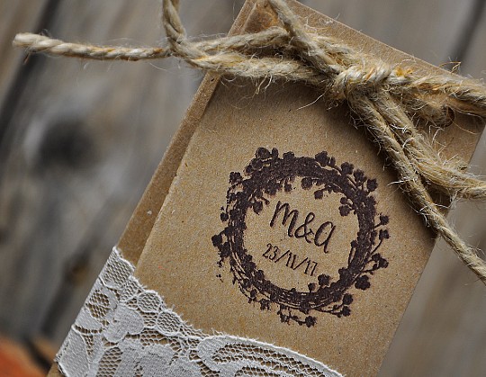 caja regalo boda solo you and me 02 corona de flores - Weddingstudio caja-regalo-boda-solo-you-and-me-02