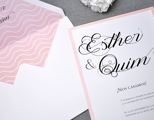 invitacion boda minimal infinitamente love 03 con sobre rosa - Weddingstudio invitacion-boda-minimal-infinitamente-love-03