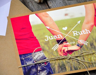 Invitaci&oacute;n de boda "JUNTOS WE'RE ROCK"