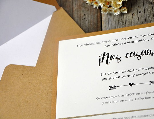 invitacion-boda-moderna-nos-vamos-de-wedding-04