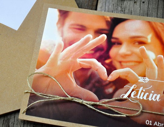 invitacion-boda-moderna-nos-vamos-de-wedding-07