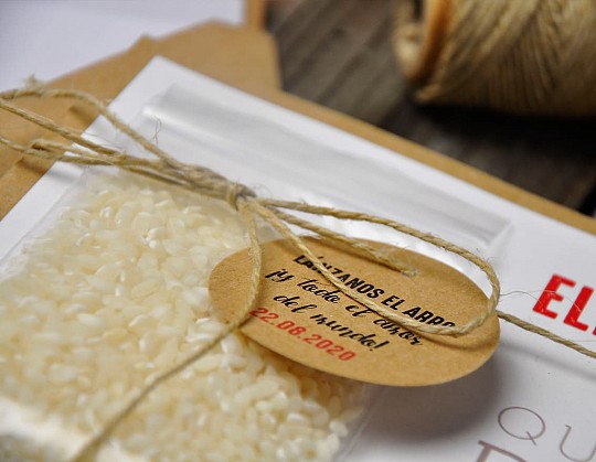 invitacion-boda-moderna-only-for-enamorados-06