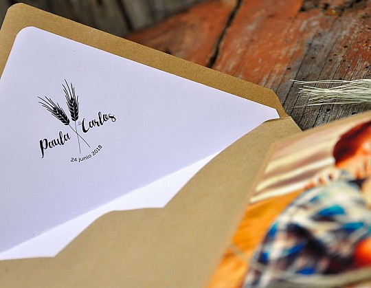 invitacion-boda-moderna-valio-la-wait-03