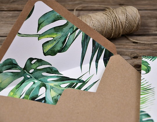 invitacion boda tropical pai 13 primer plano forro sobre kraft - Weddingstudio invitacion-boda-tropical-pai-13