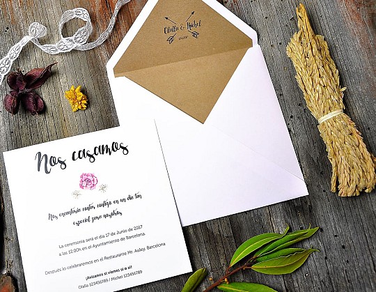invitacion boda vintage nuestra wedding cool 14 dorso con sobre blanco - Weddingstudio invitacion-boda-vintage-nuestra-wedding-cool-14