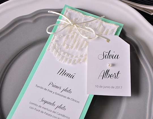 minuta menu boda clasico my life eres tu 02 con decorativo en el lazo blanco - Weddingstudio minuta-menu-boda-clasico-my-life-eres-tu-02